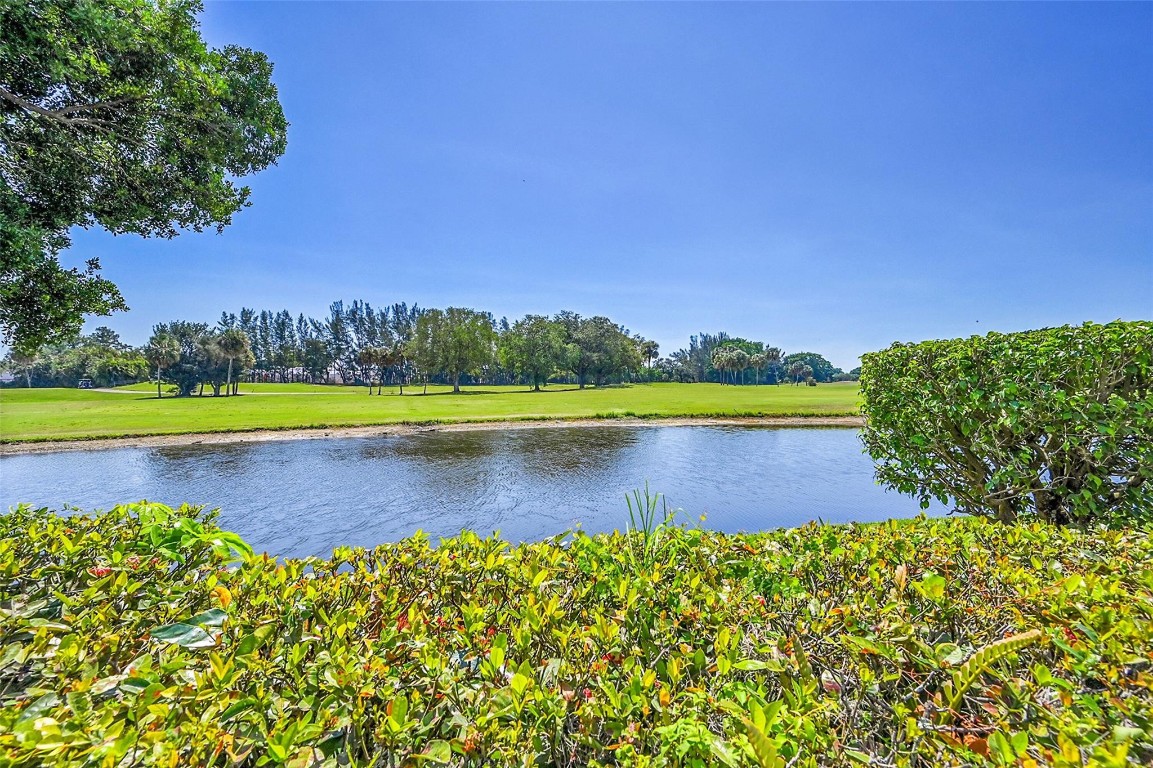 19324 Cherry Hills Ter