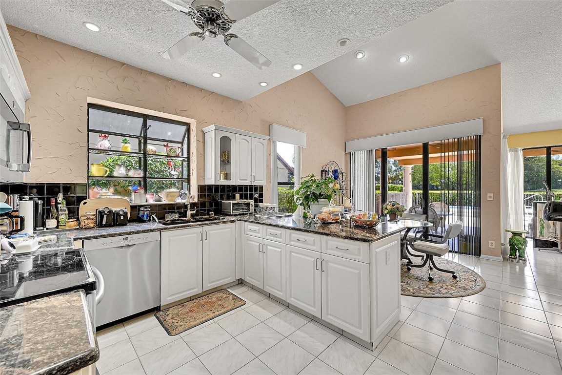 19324 Cherry Hills Ter