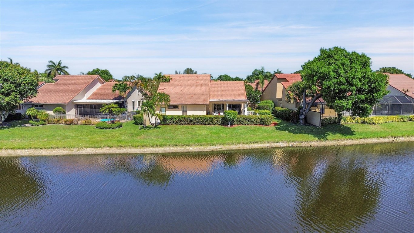 19324 Cherry Hills Ter