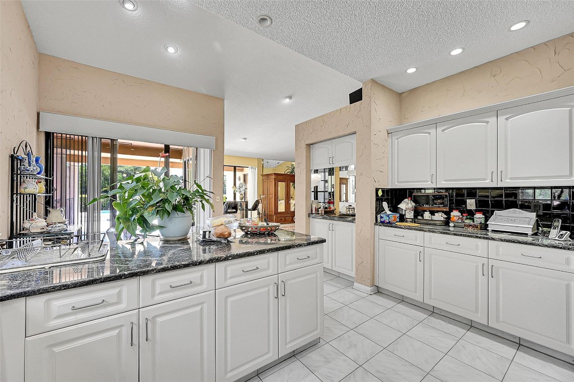 19324 Cherry Hills Ter