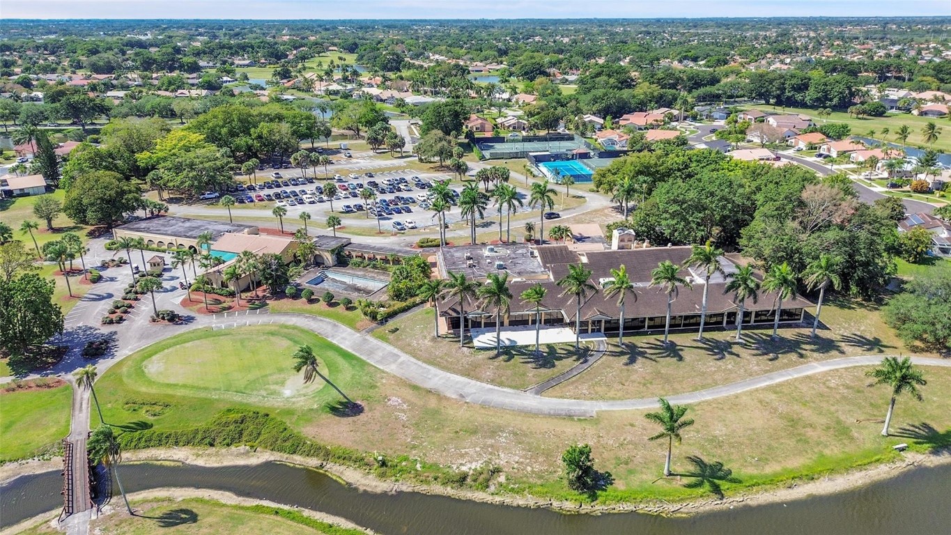 19324 Cherry Hills Ter