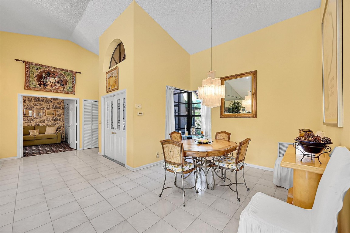 19324 Cherry Hills Ter