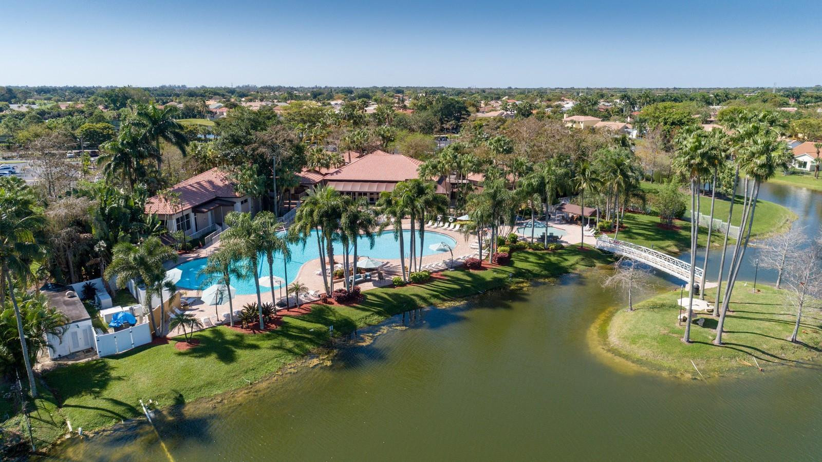 10552 Santa Laguna Dr
