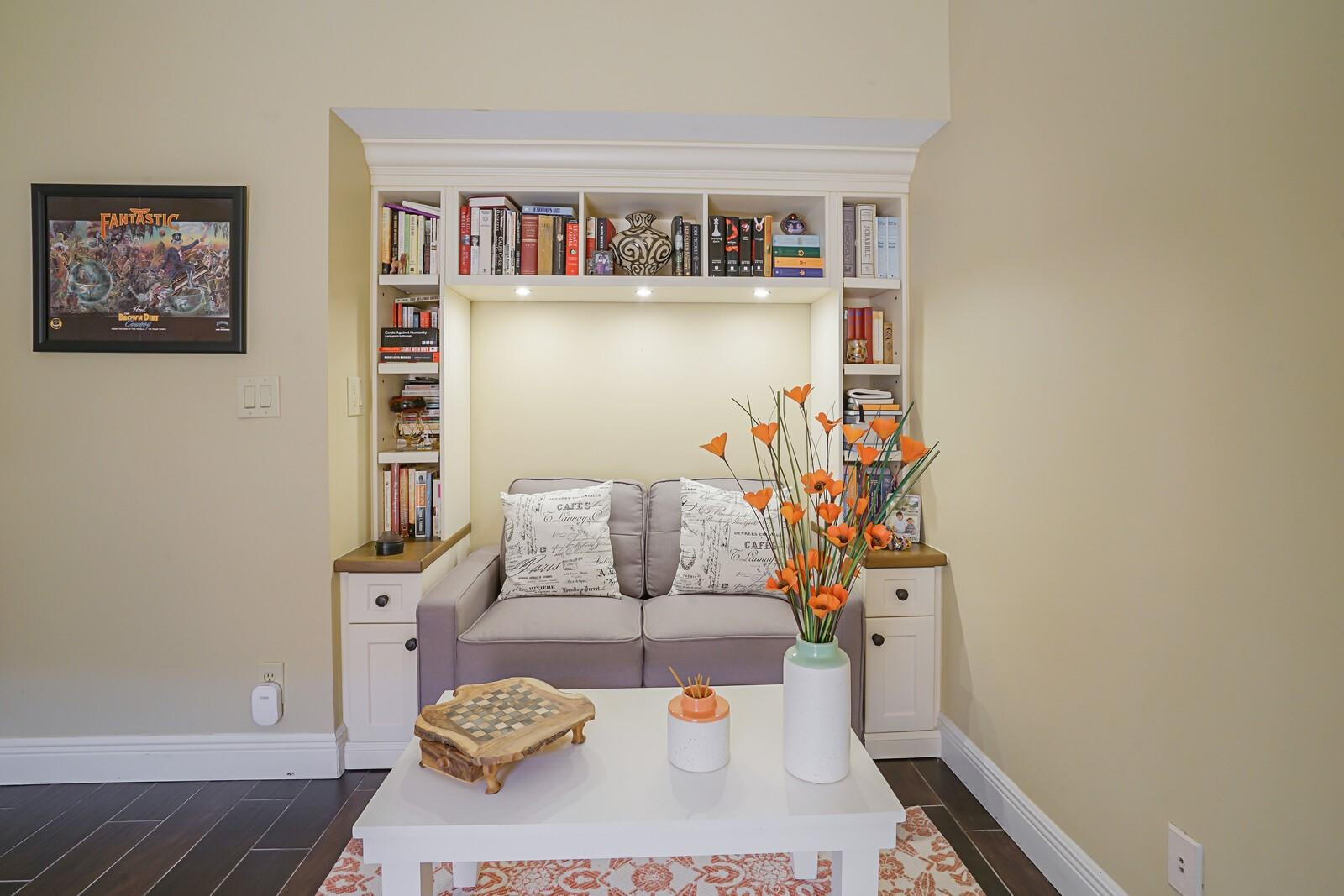 10552 Santa Laguna Dr