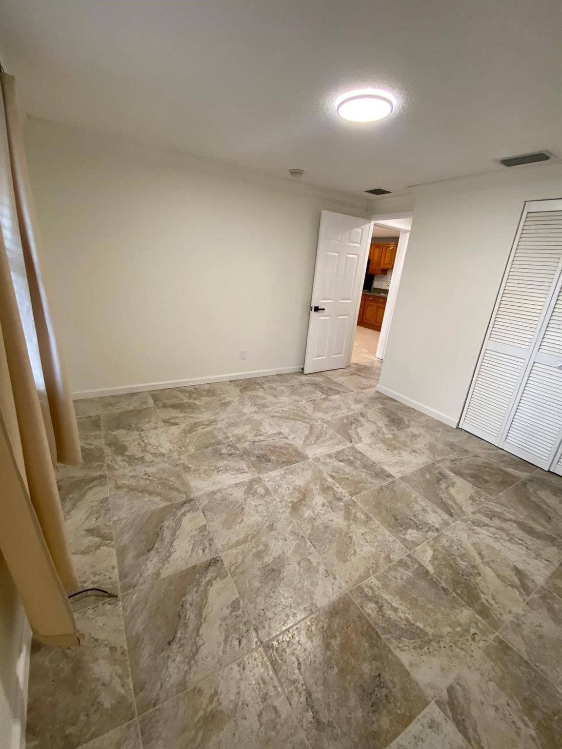 7224 Southgate Blvd