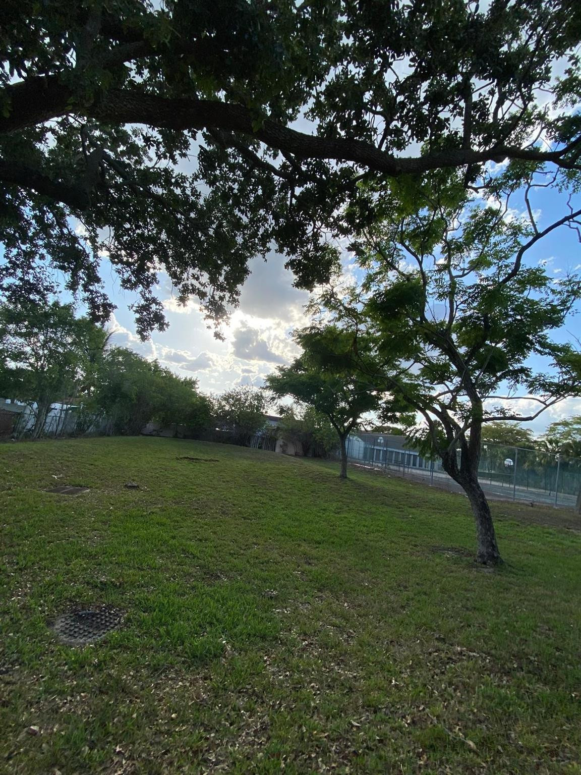7224 Southgate Blvd