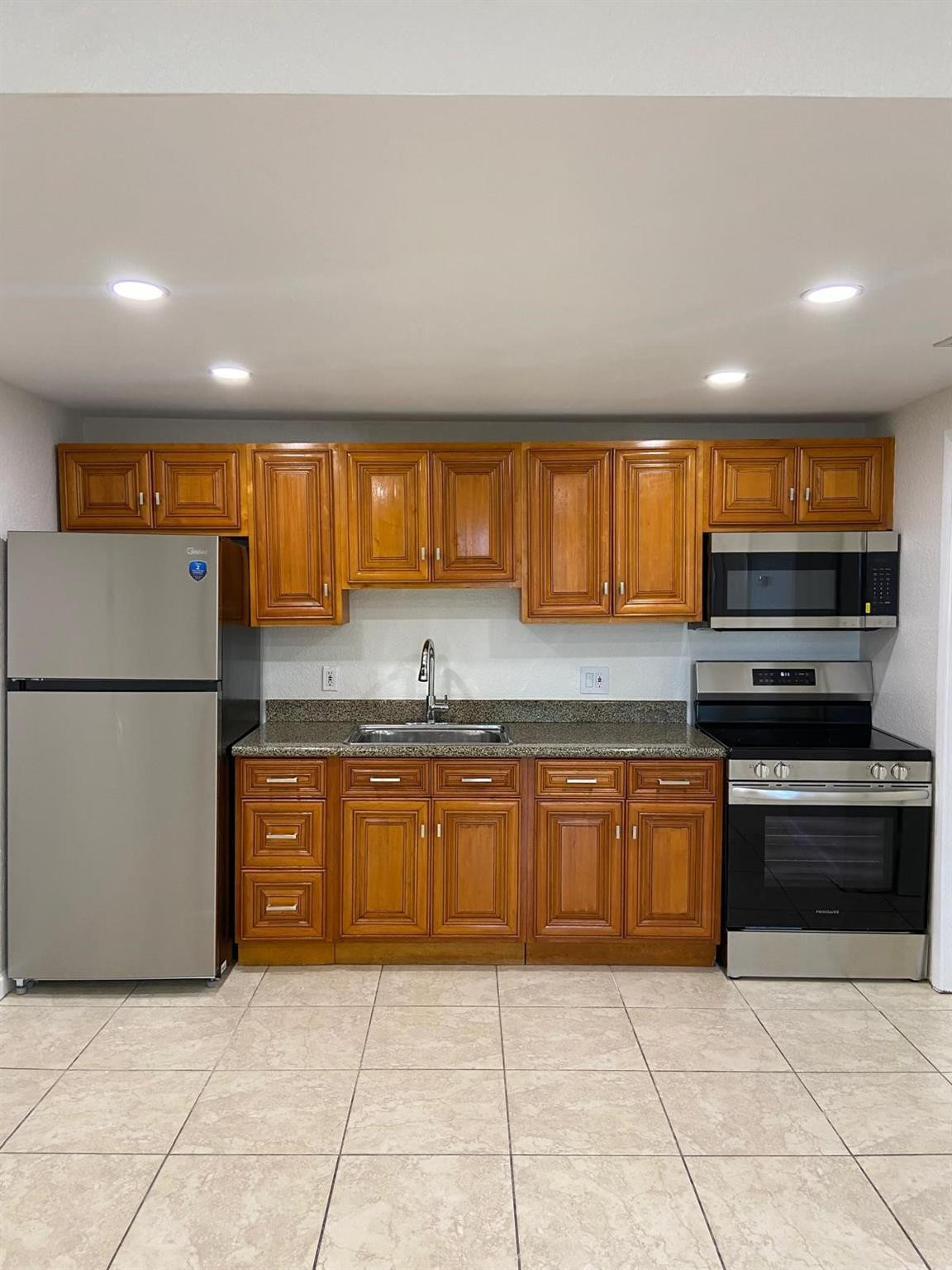 7224 Southgate Blvd