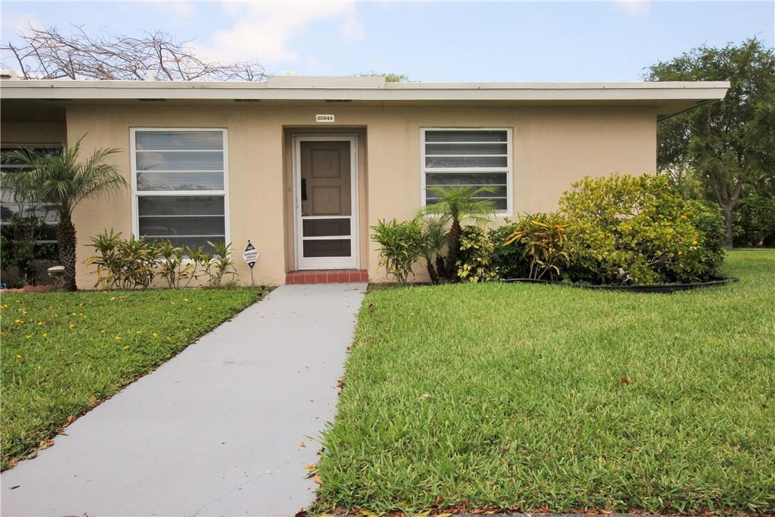 20844 Vinesta Cir 20844