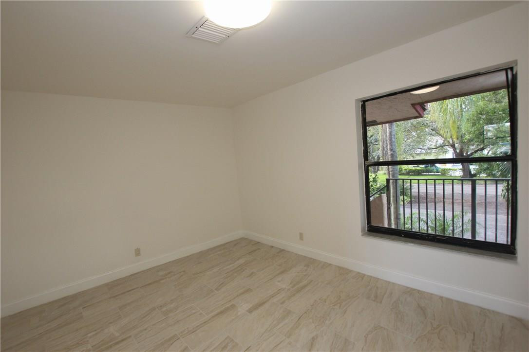 8799 NW 35th St 8799