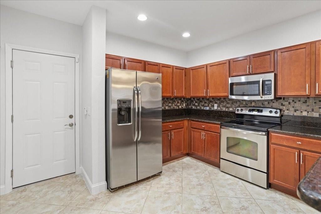 4742 Sierra Ln