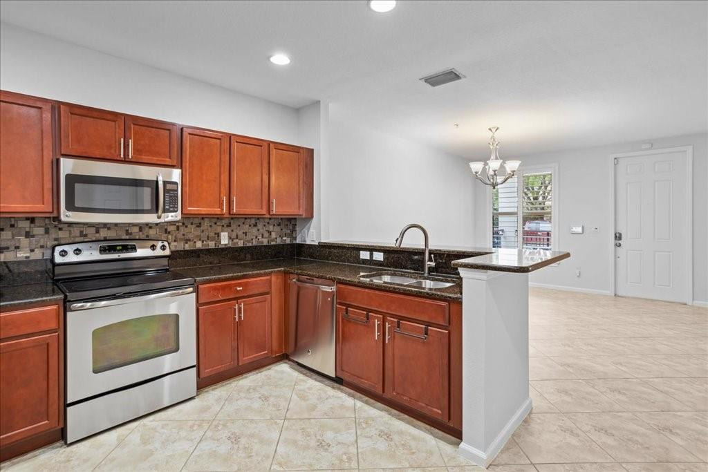 4742 Sierra Ln