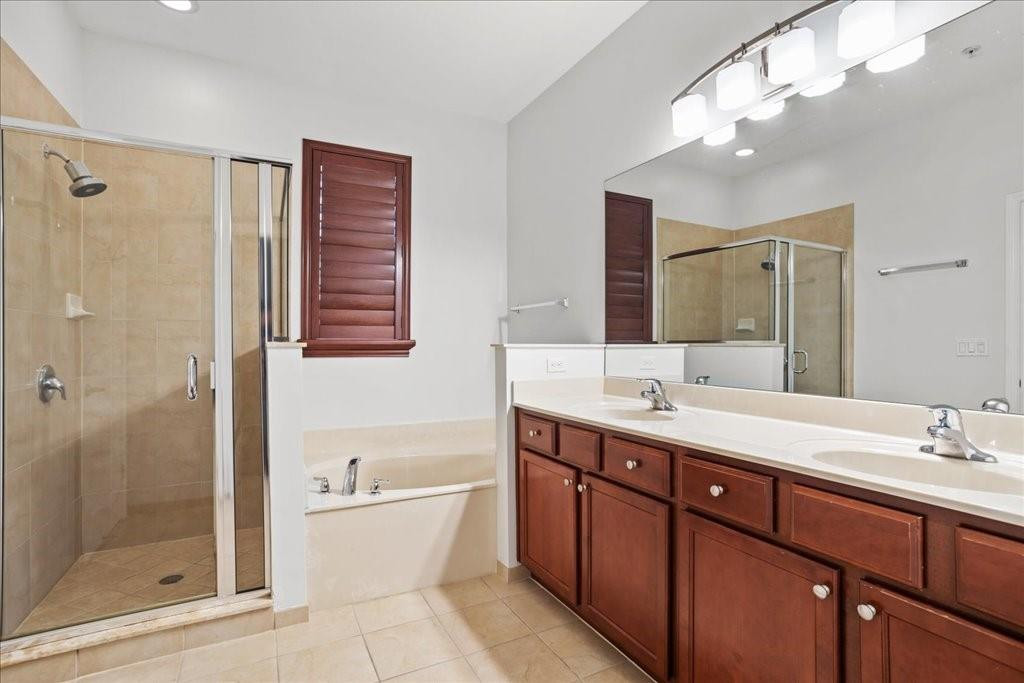 4742 Sierra Ln