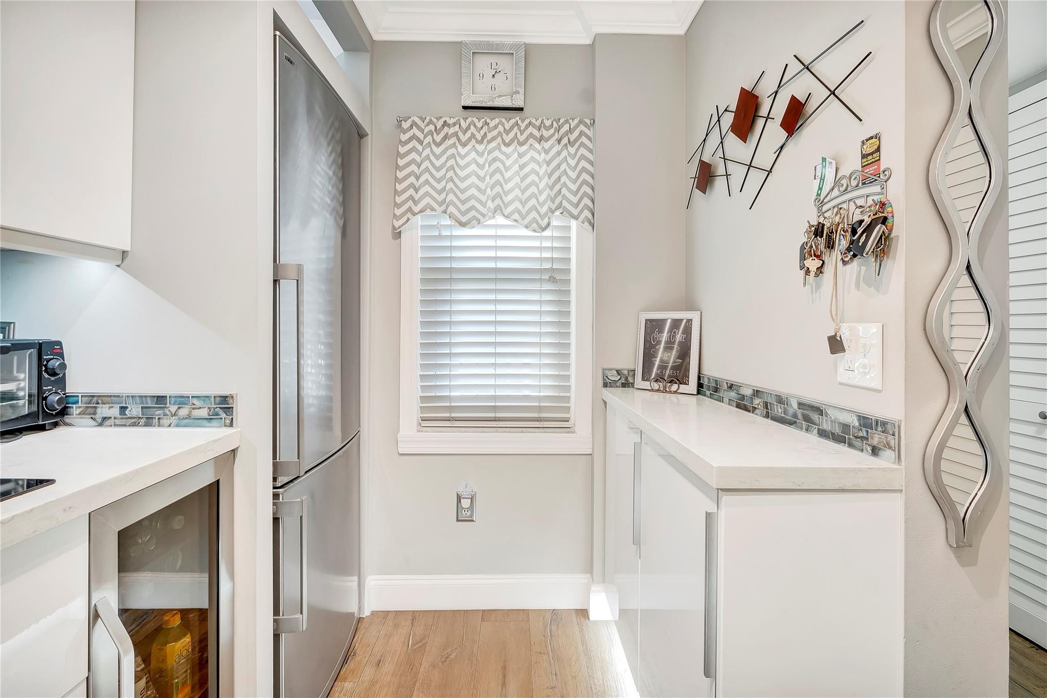 2236 N CYPRESS BEND DRIVE 206