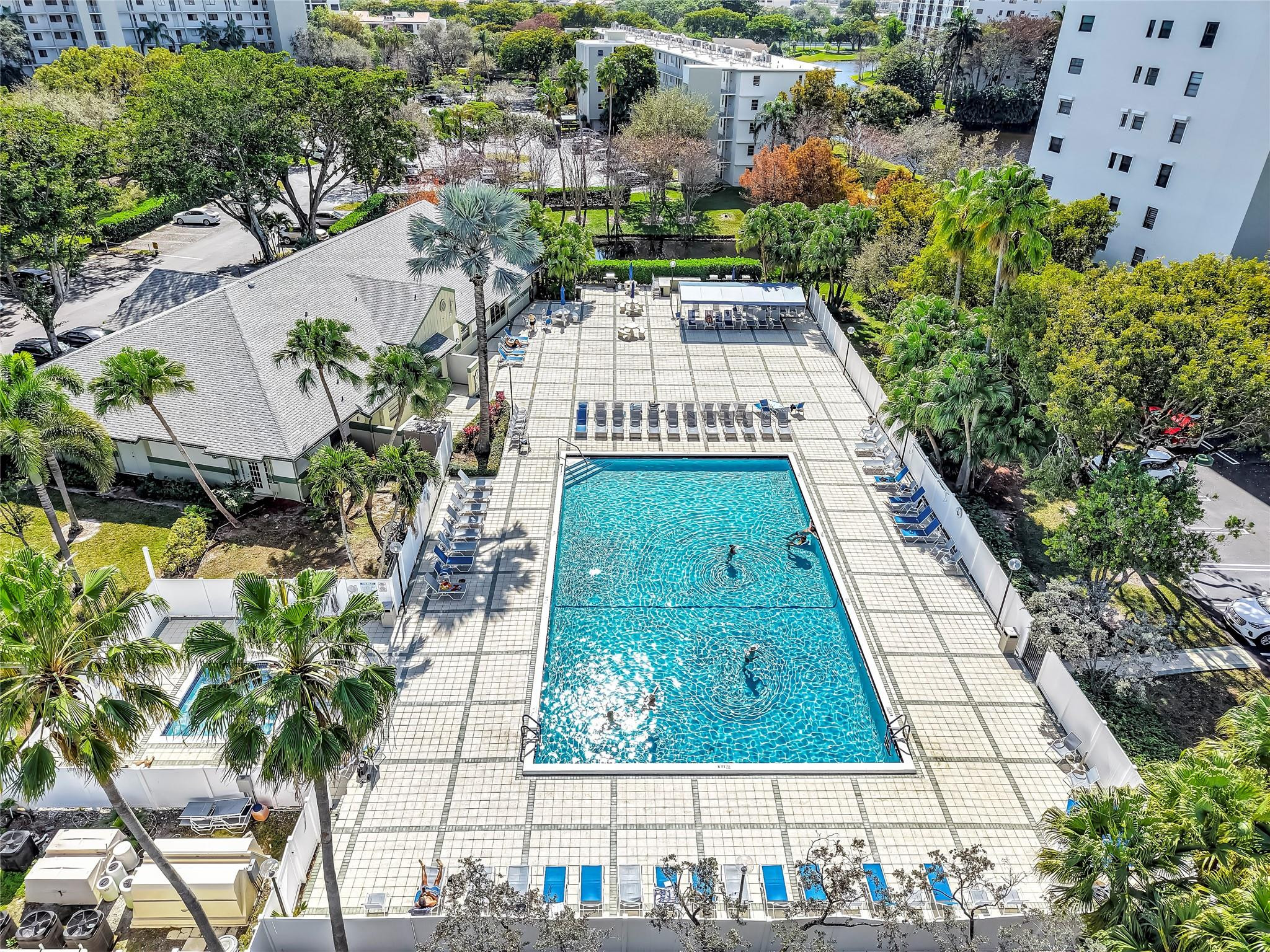 2236 N CYPRESS BEND DRIVE 206