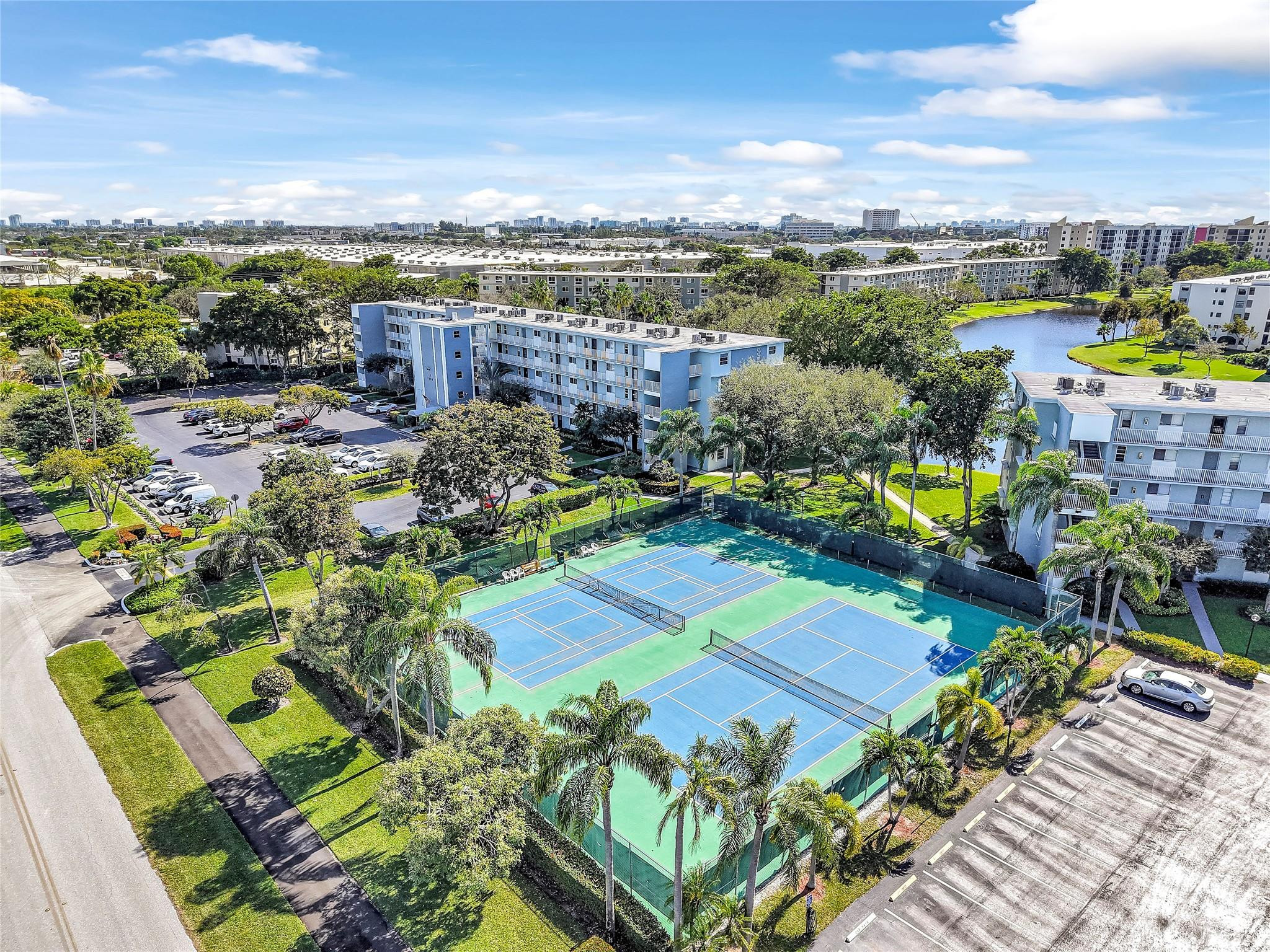 2236 N CYPRESS BEND DRIVE 206