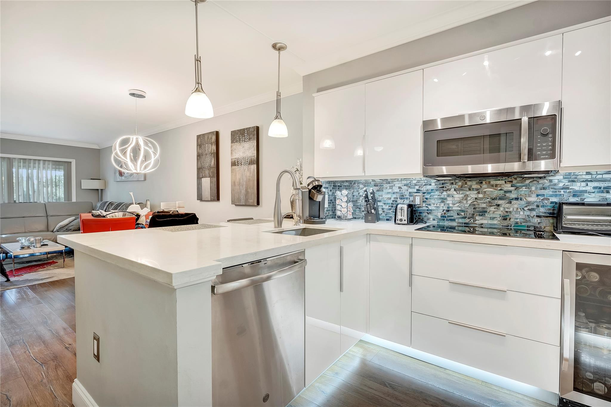 2236 N CYPRESS BEND DRIVE 206