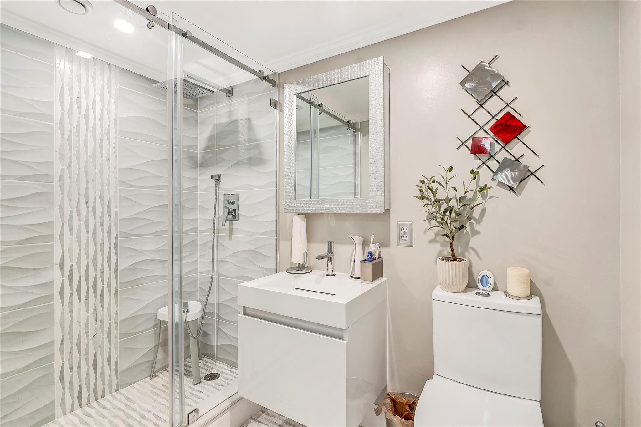 2236 N CYPRESS BEND DRIVE 206