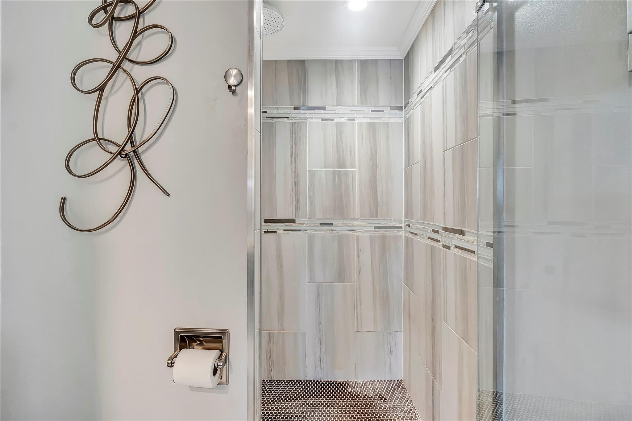 2236 N CYPRESS BEND DRIVE 206