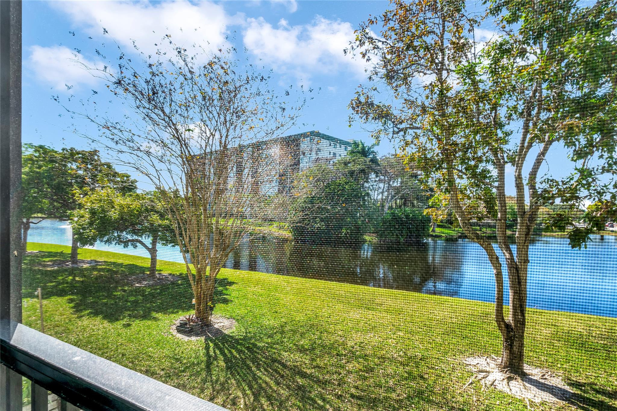 2236 N CYPRESS BEND DRIVE 206