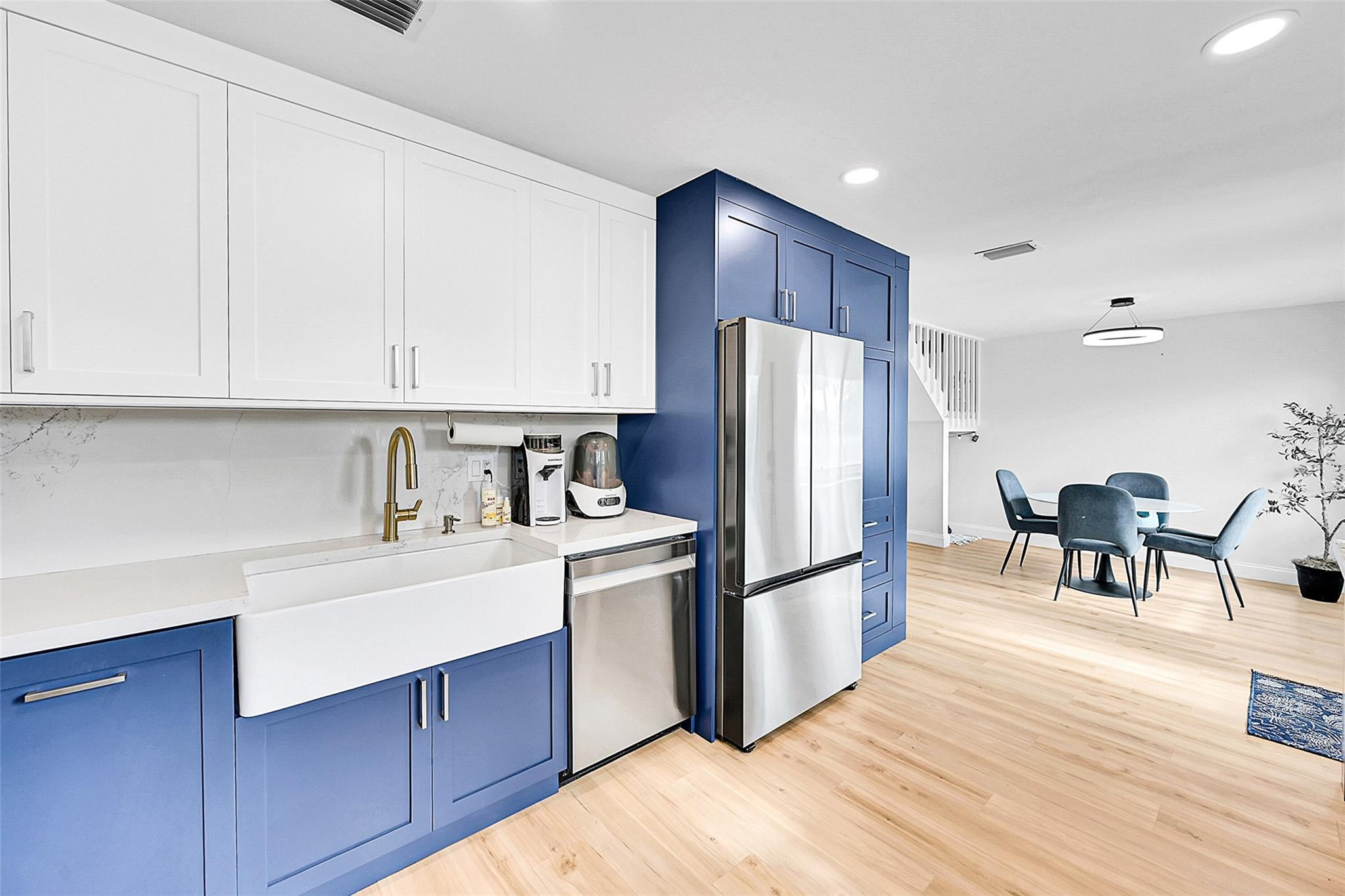 16419 Strawberry Way