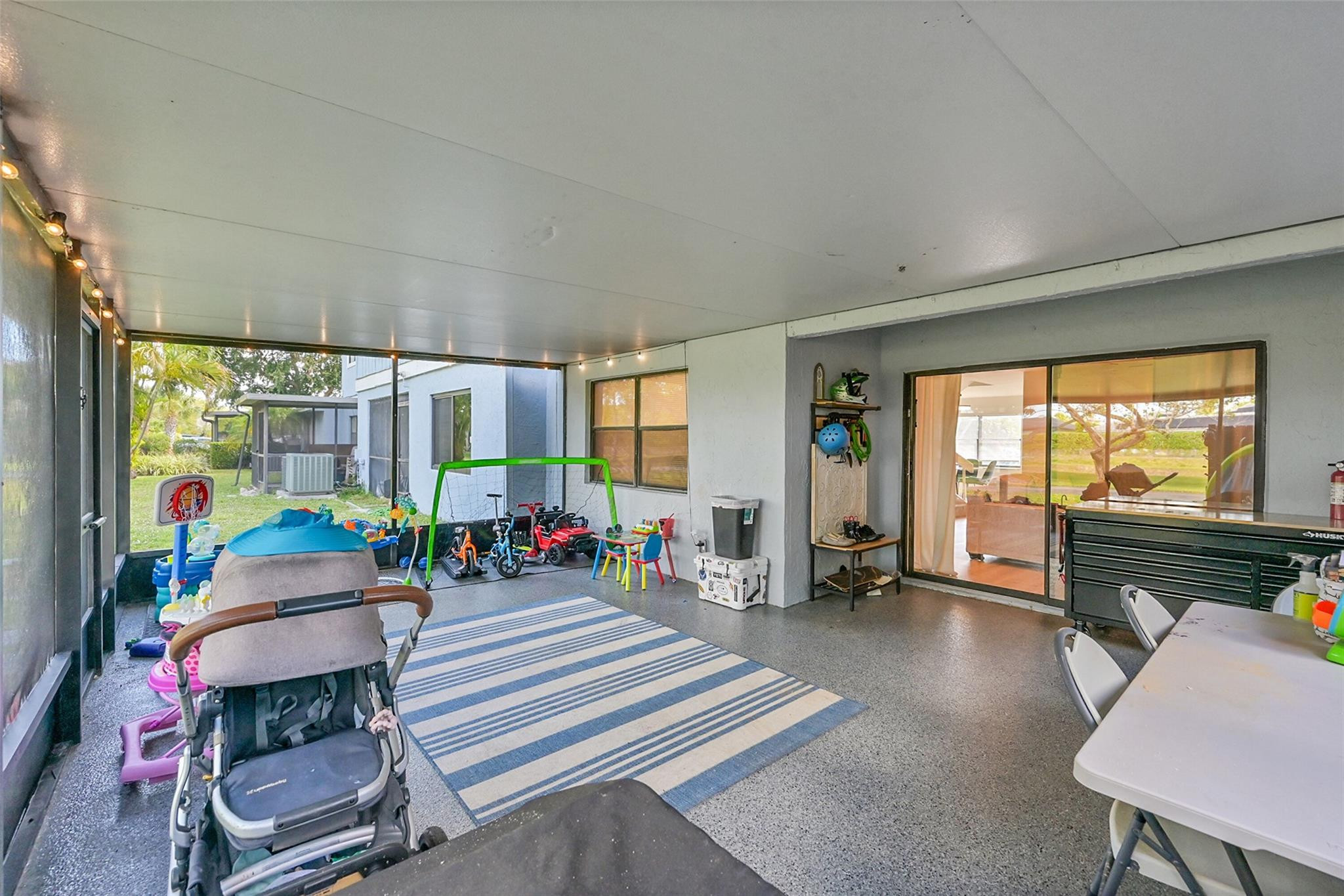 16419 Strawberry Way