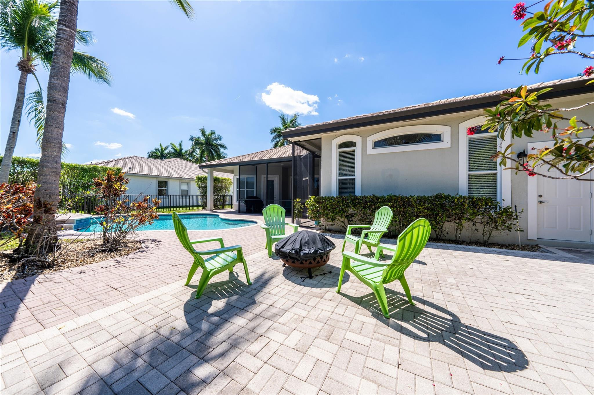 10645 NW 69th Pl