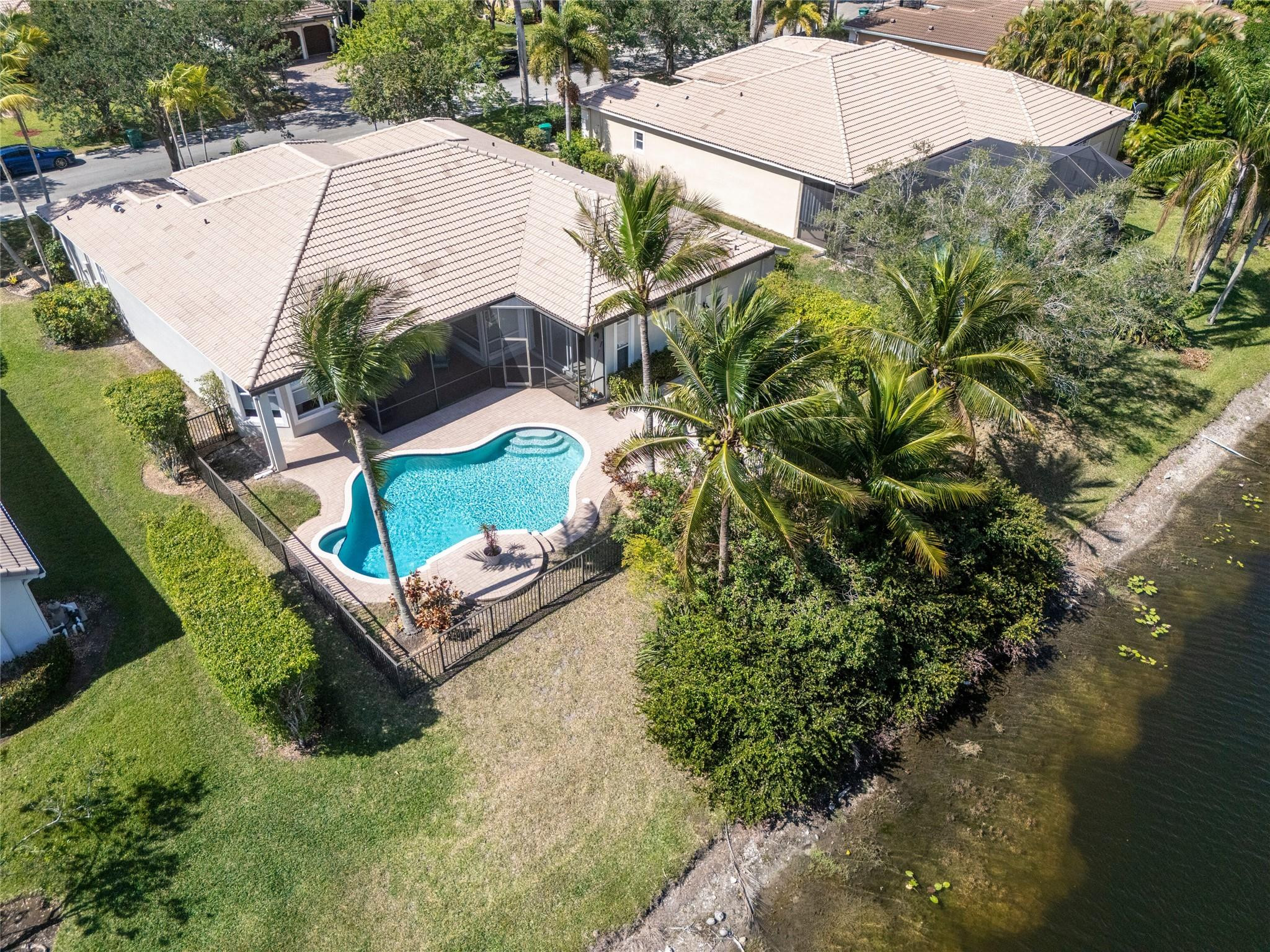 10645 NW 69th Pl