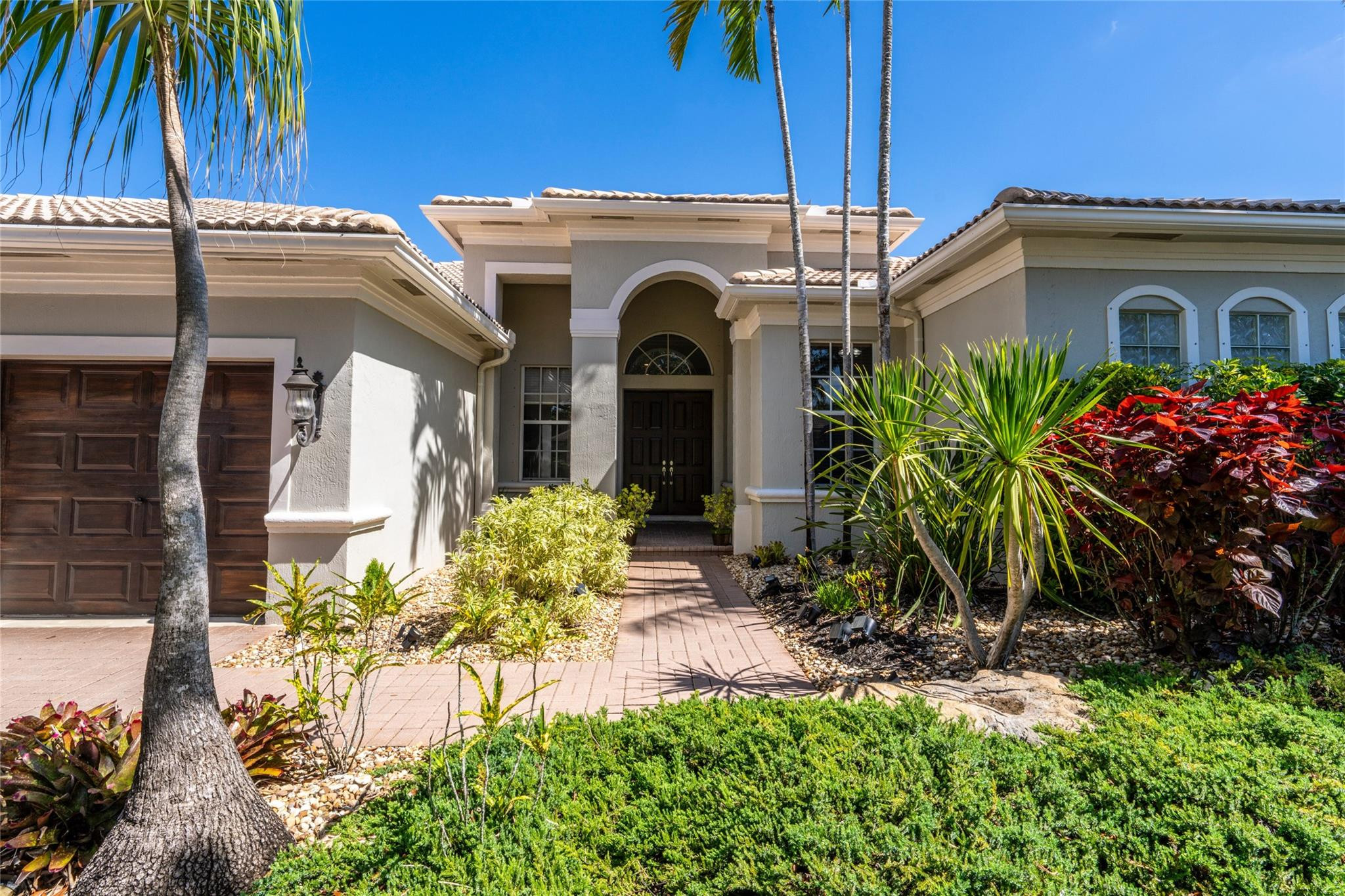 10645 NW 69th Pl