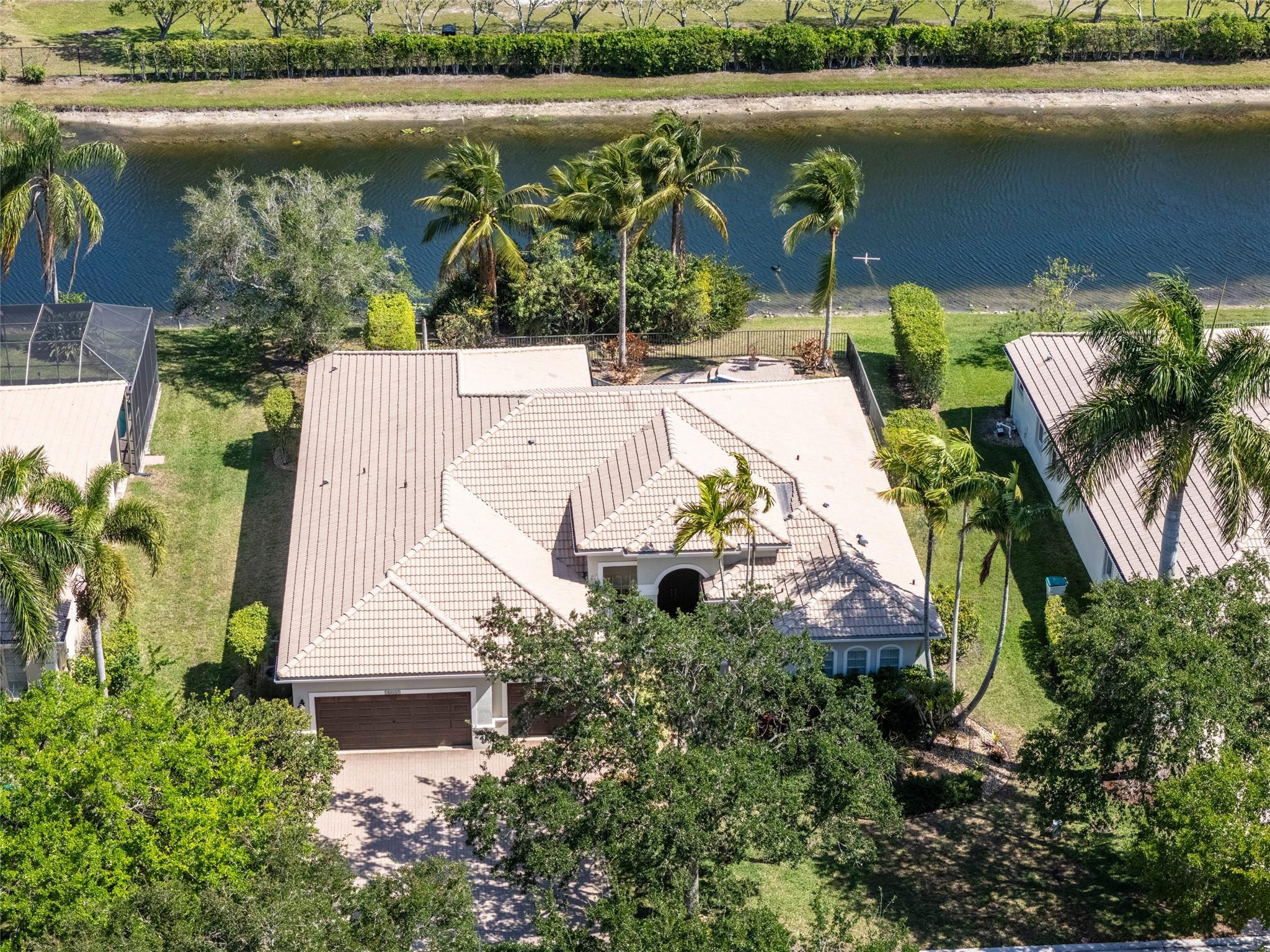 10645 NW 69th Pl