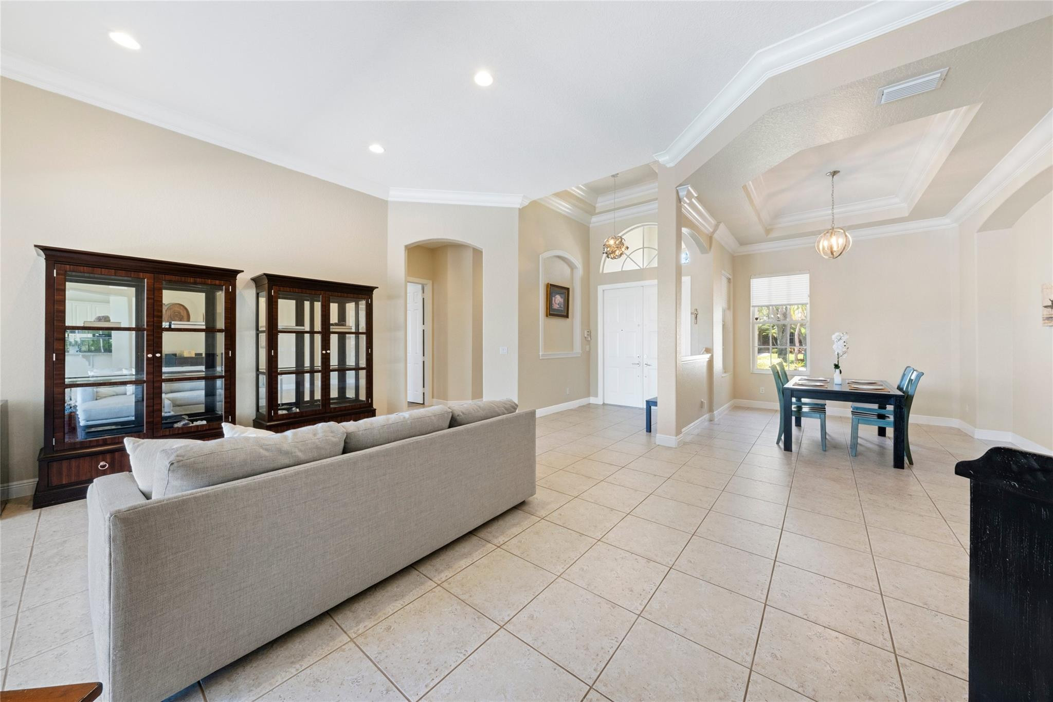 10645 NW 69th Pl