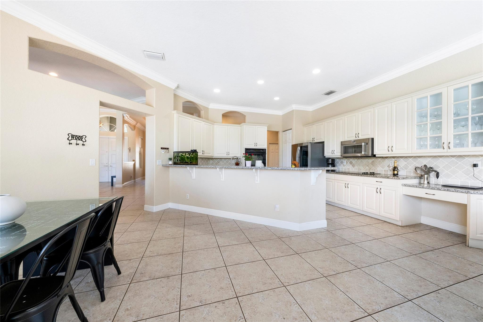 10645 NW 69th Pl