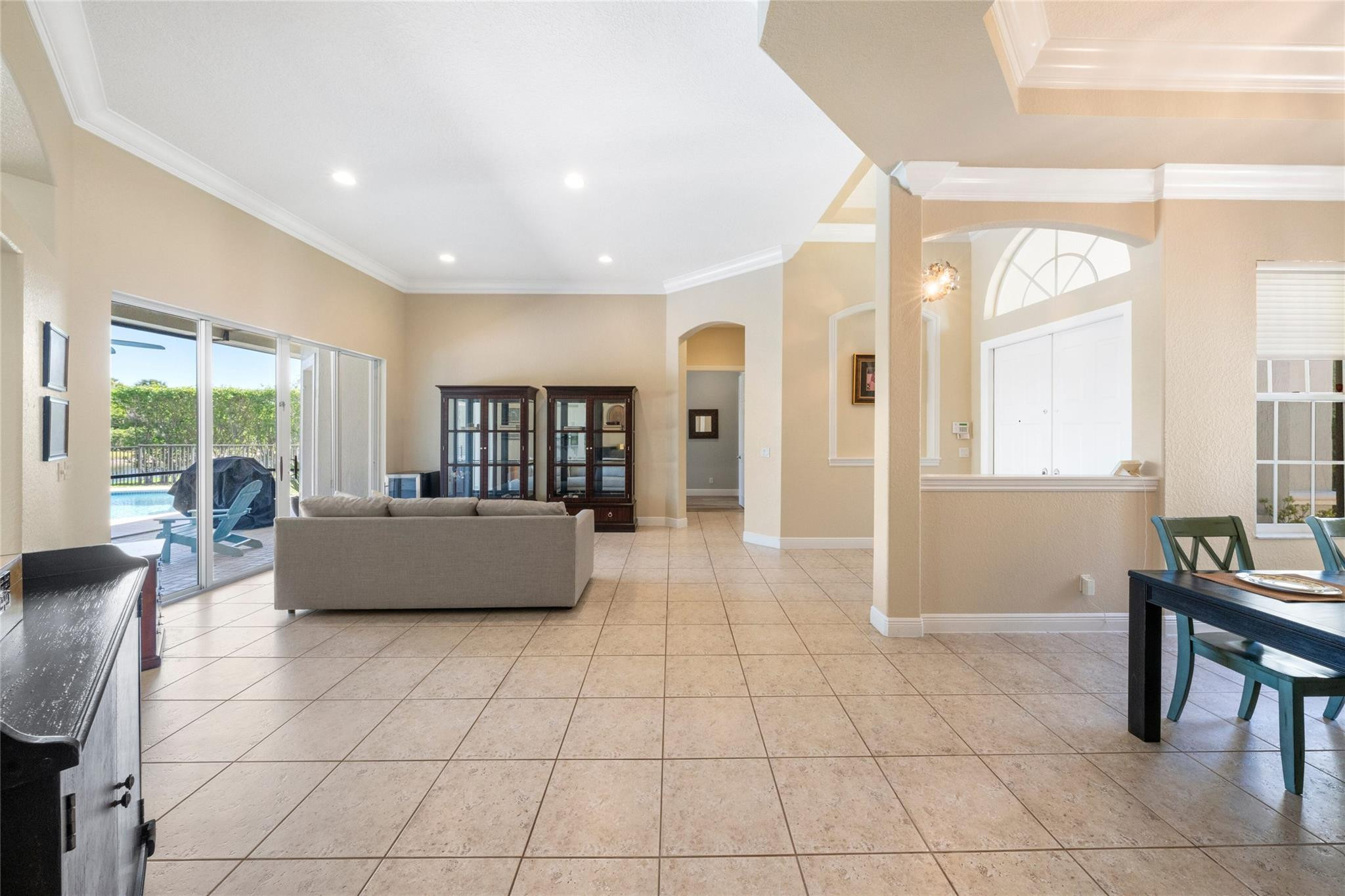 10645 NW 69th Pl