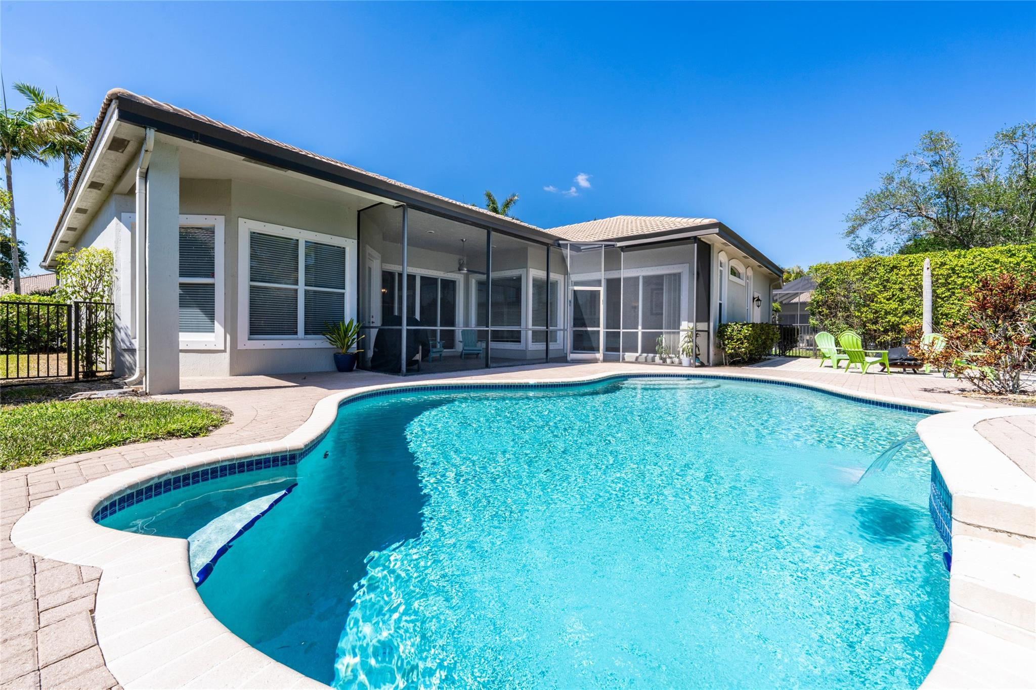 10645 NW 69th Pl