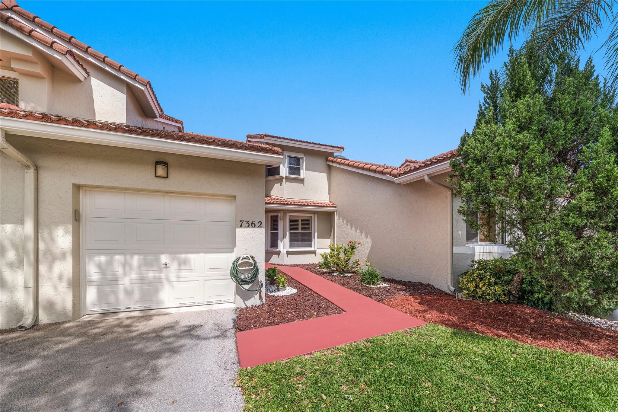 7362 Pinewalk Dr 7362