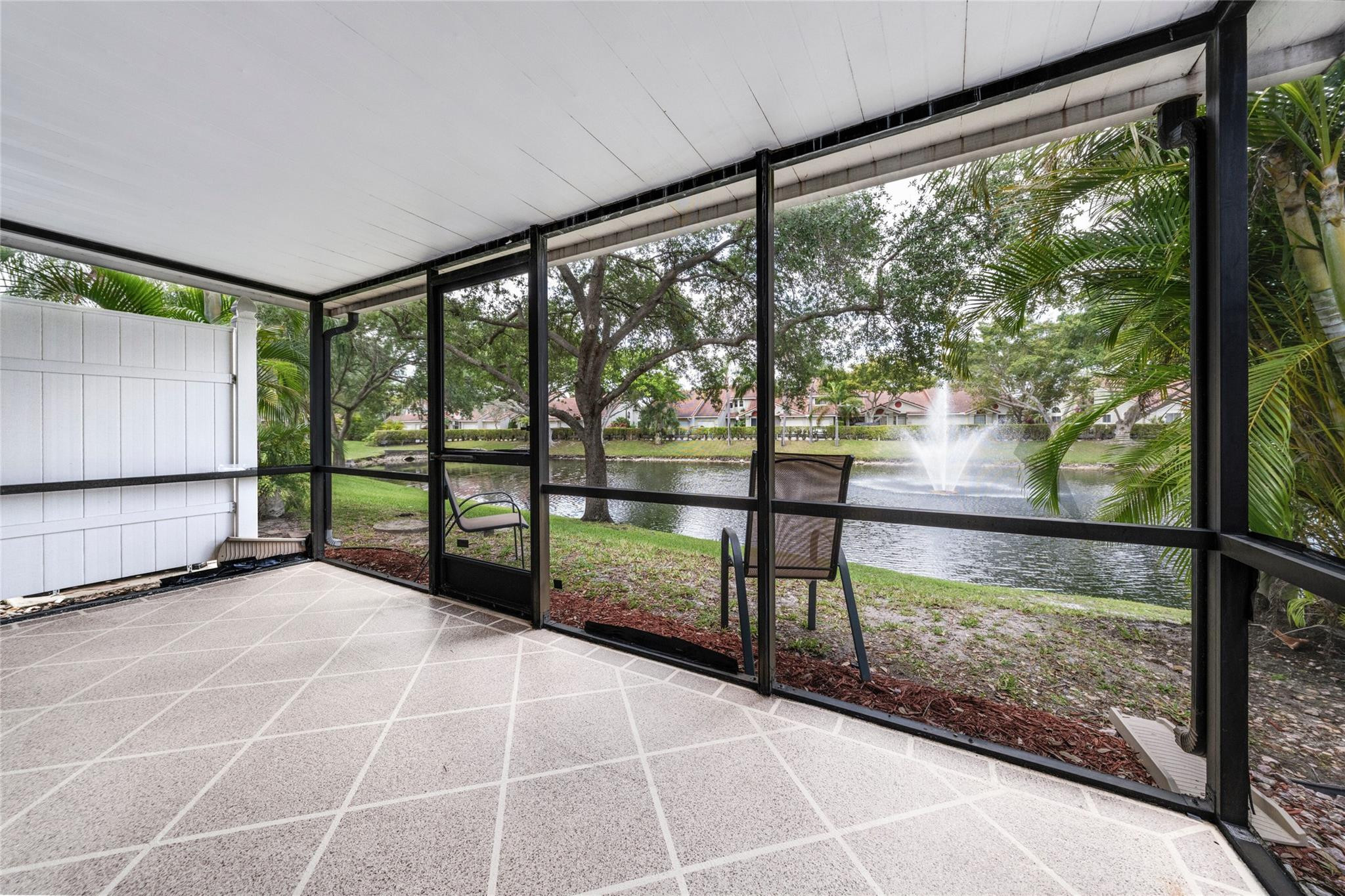 7362 Pinewalk Dr 7362