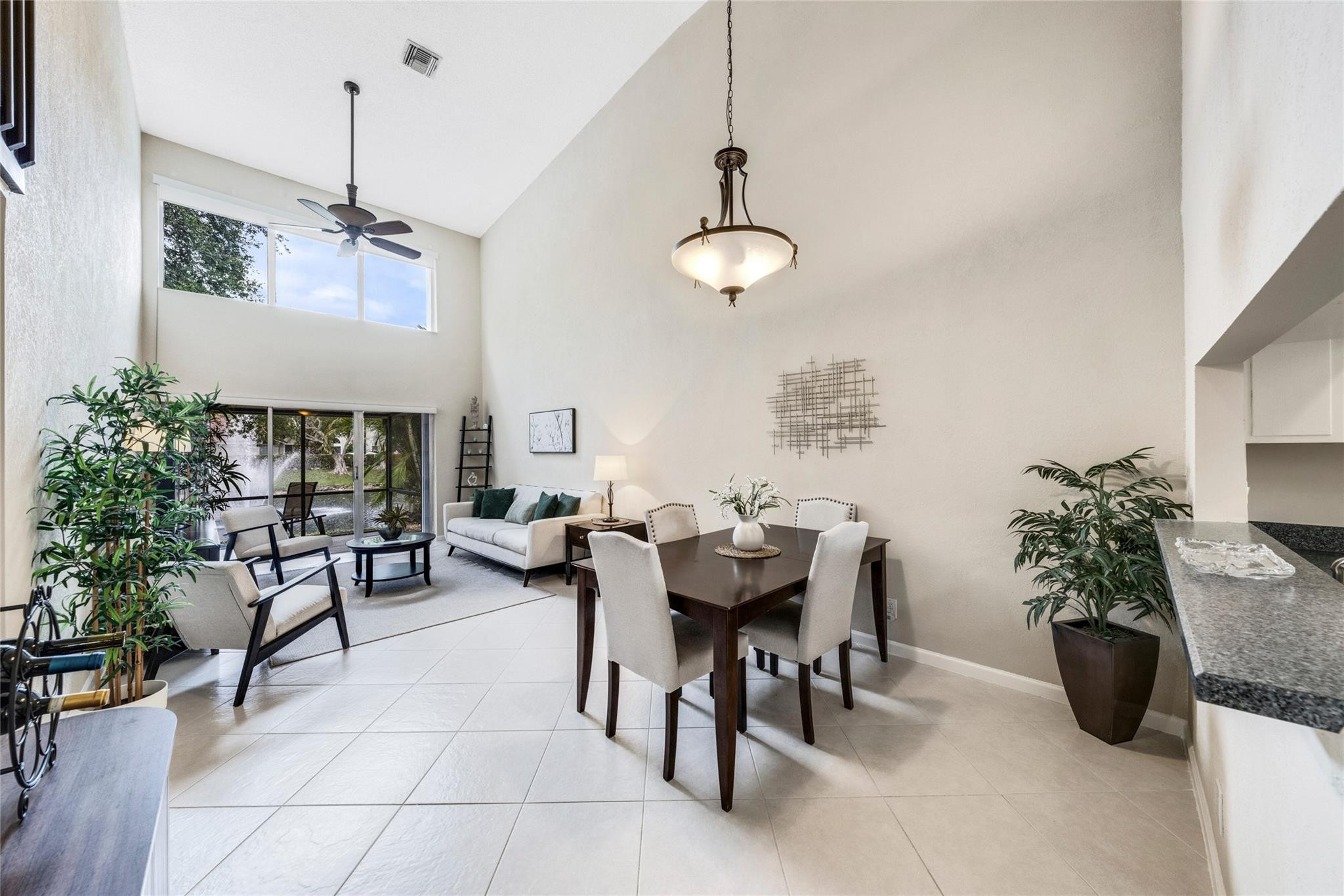 7362 Pinewalk Dr 7362