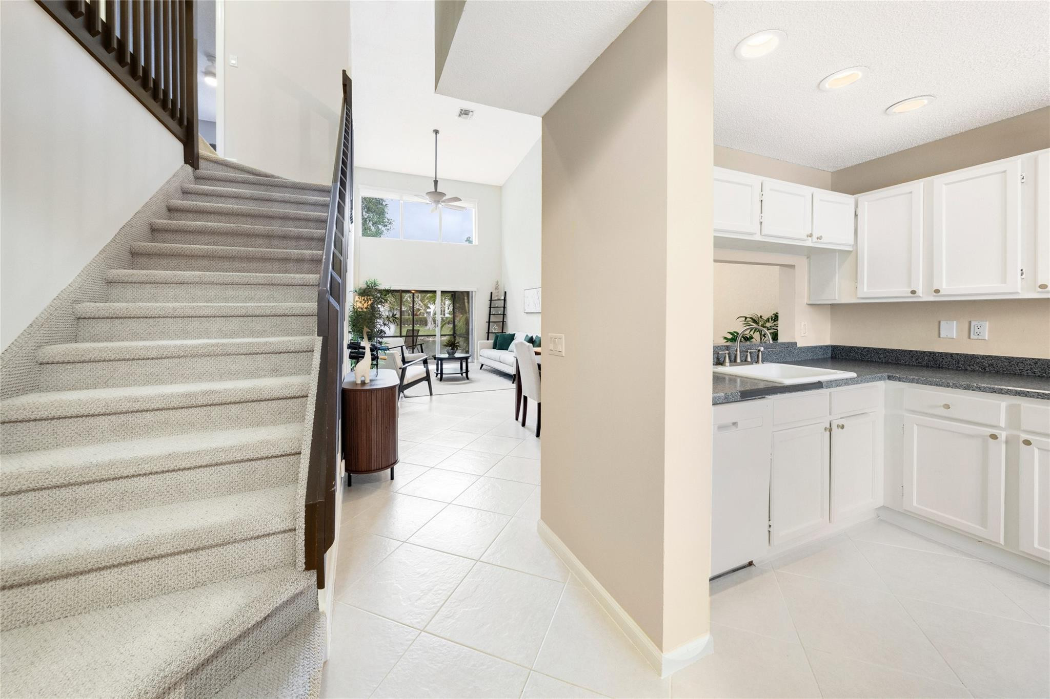 7362 Pinewalk Dr 7362