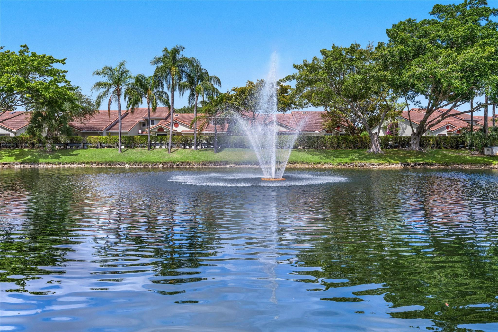 7362 Pinewalk Dr 7362