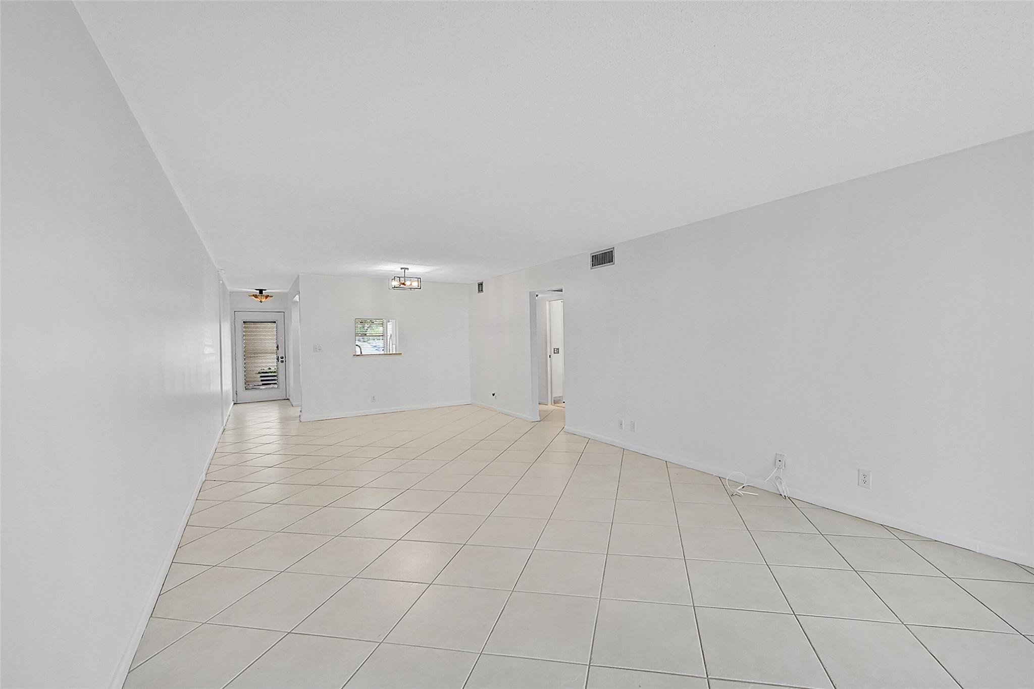 4701 Martinique Dr K1