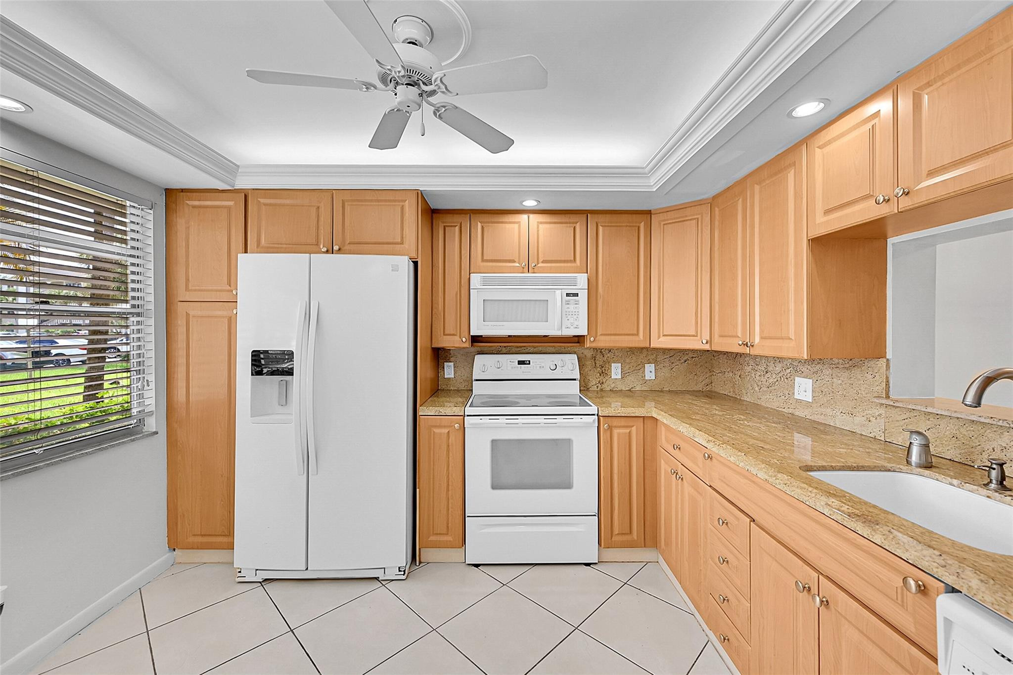 4701 Martinique Dr K1