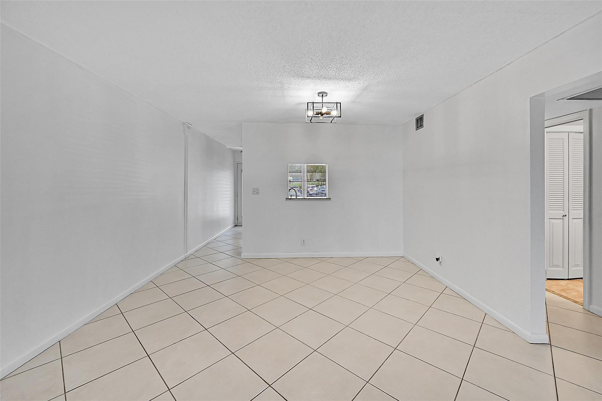 4701 Martinique Dr K1