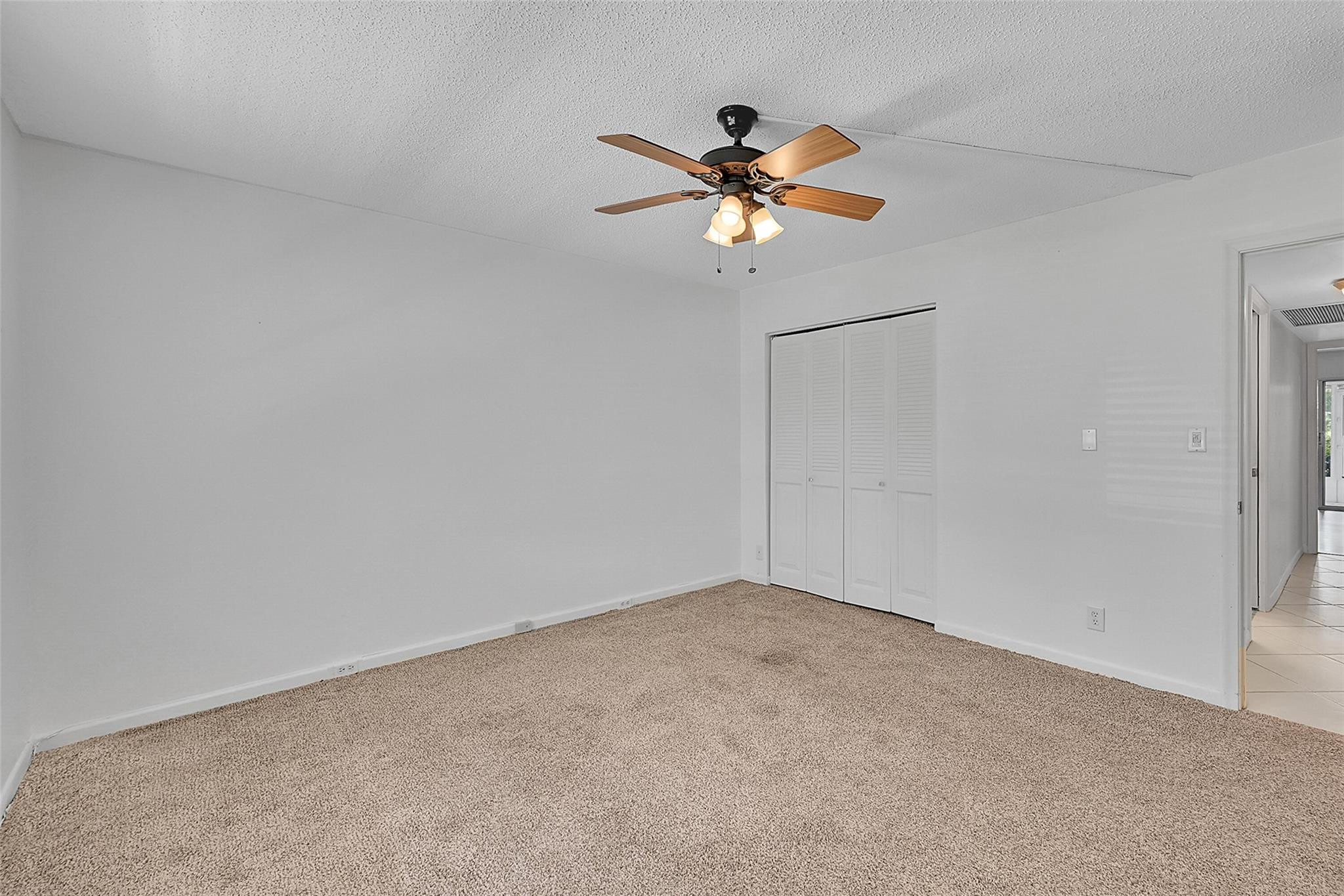 4701 Martinique Dr K1