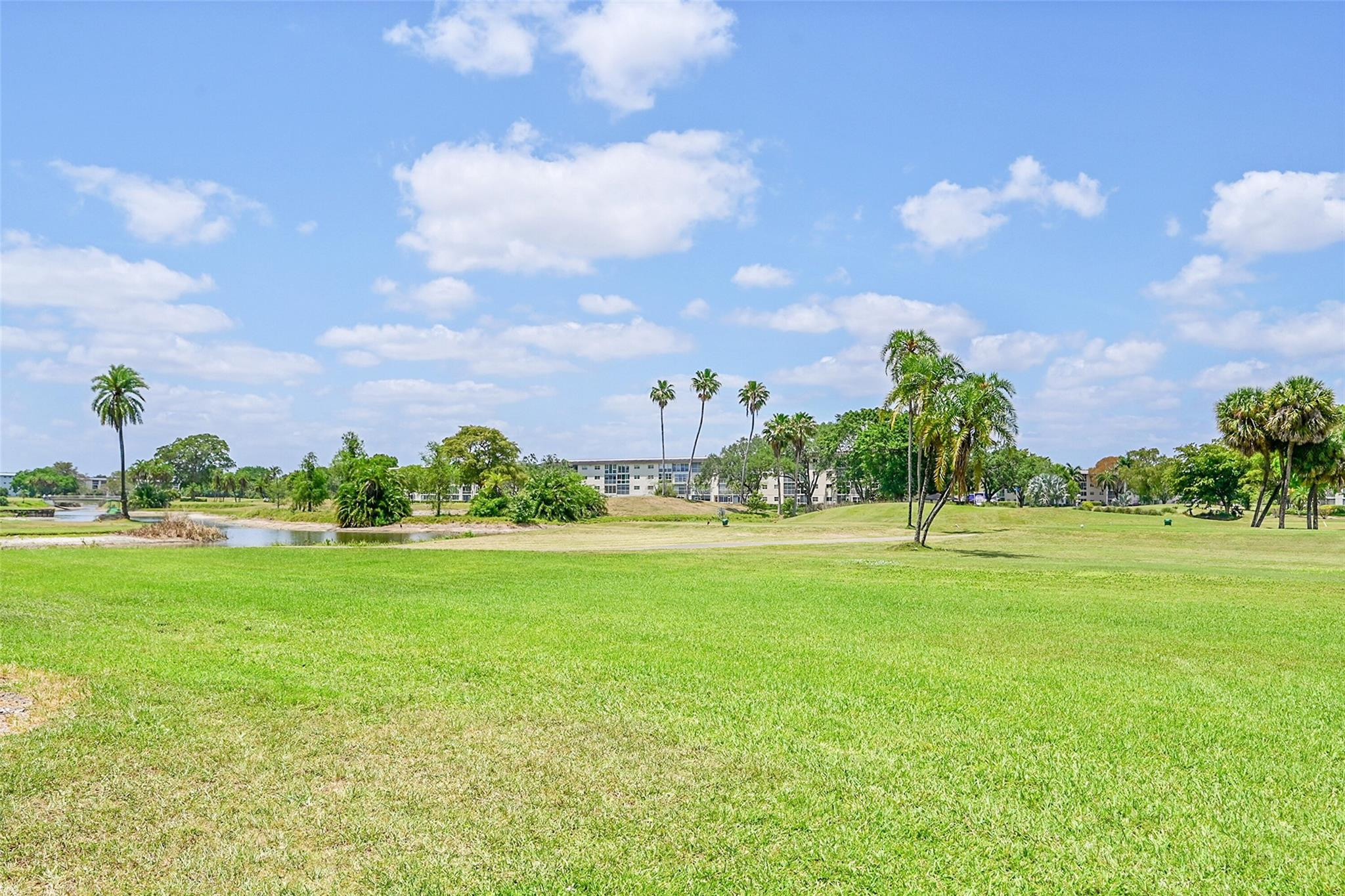 4701 Martinique Dr K1