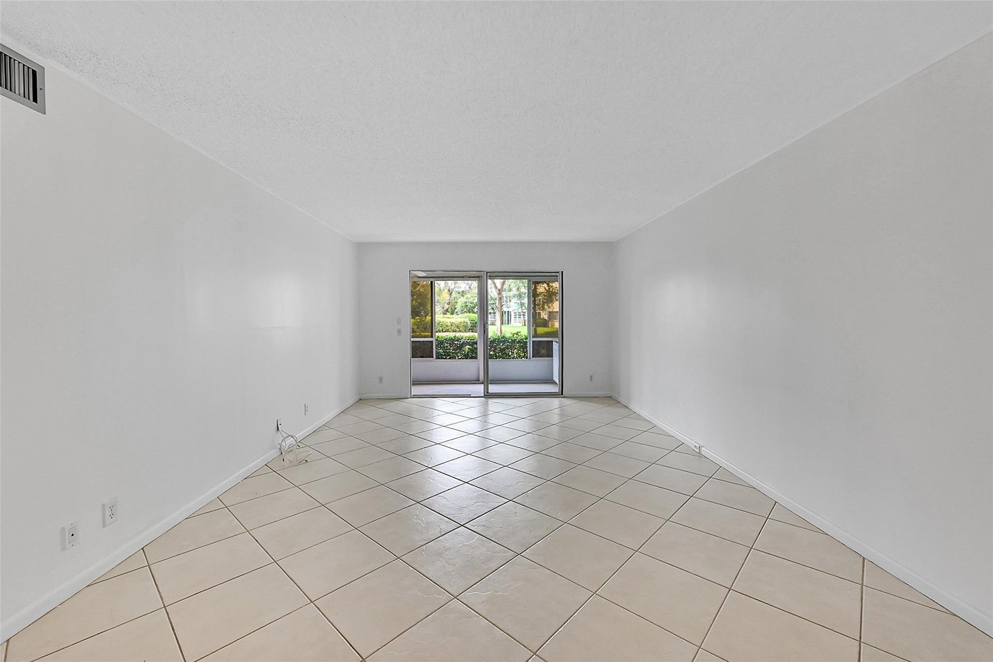 4701 Martinique Dr K1