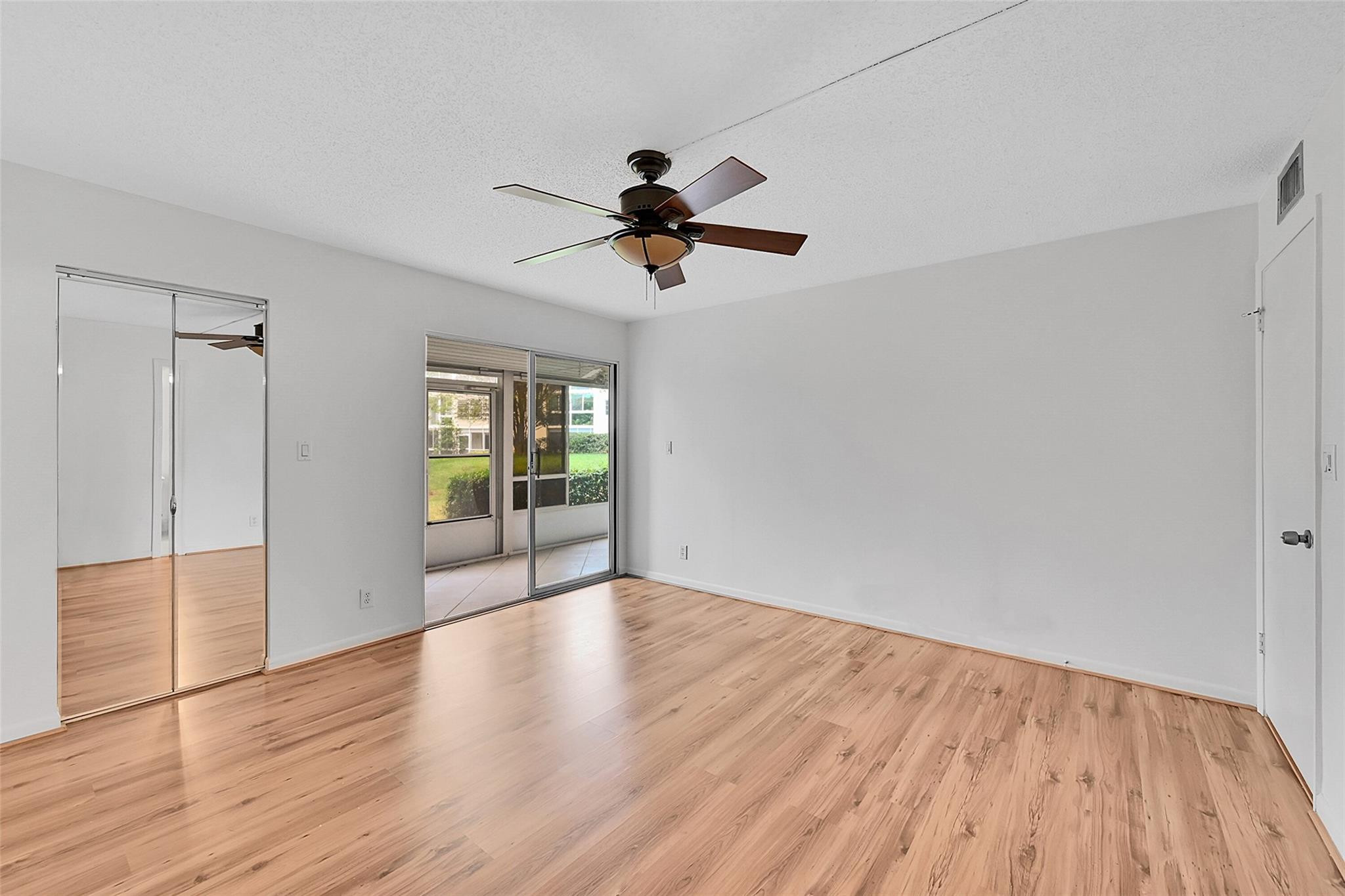 4701 Martinique Dr K1