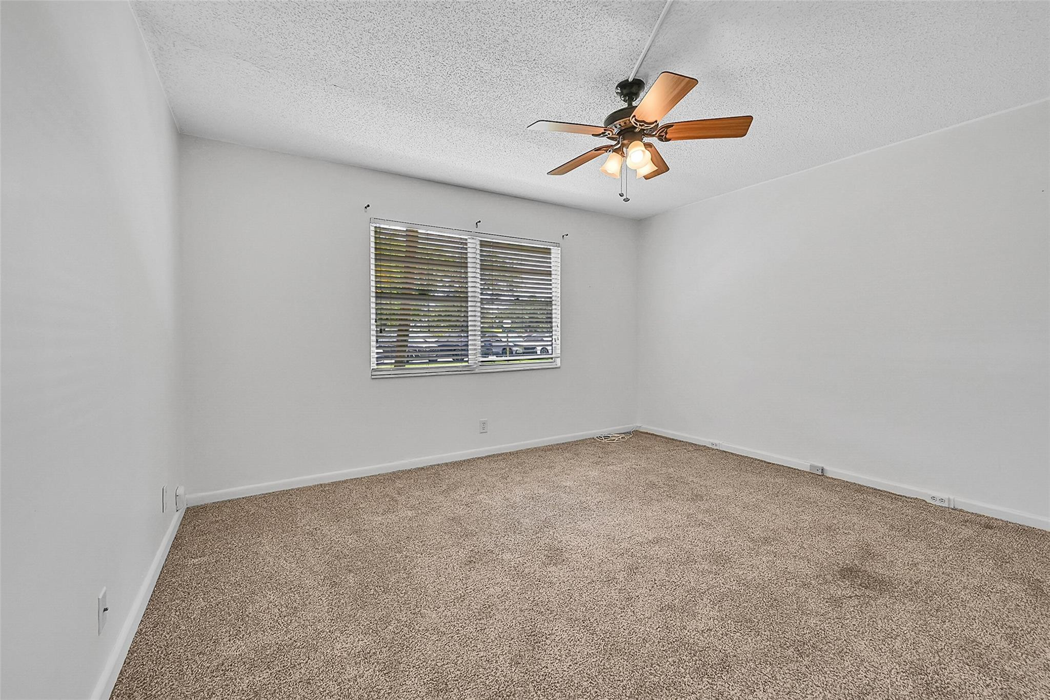 4701 Martinique Dr K1