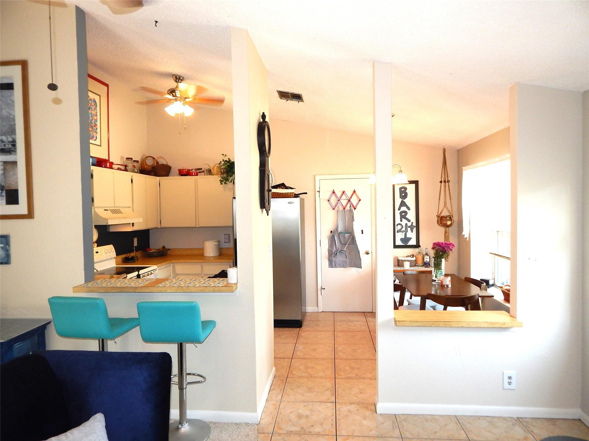 11203 S Terradas Ln
