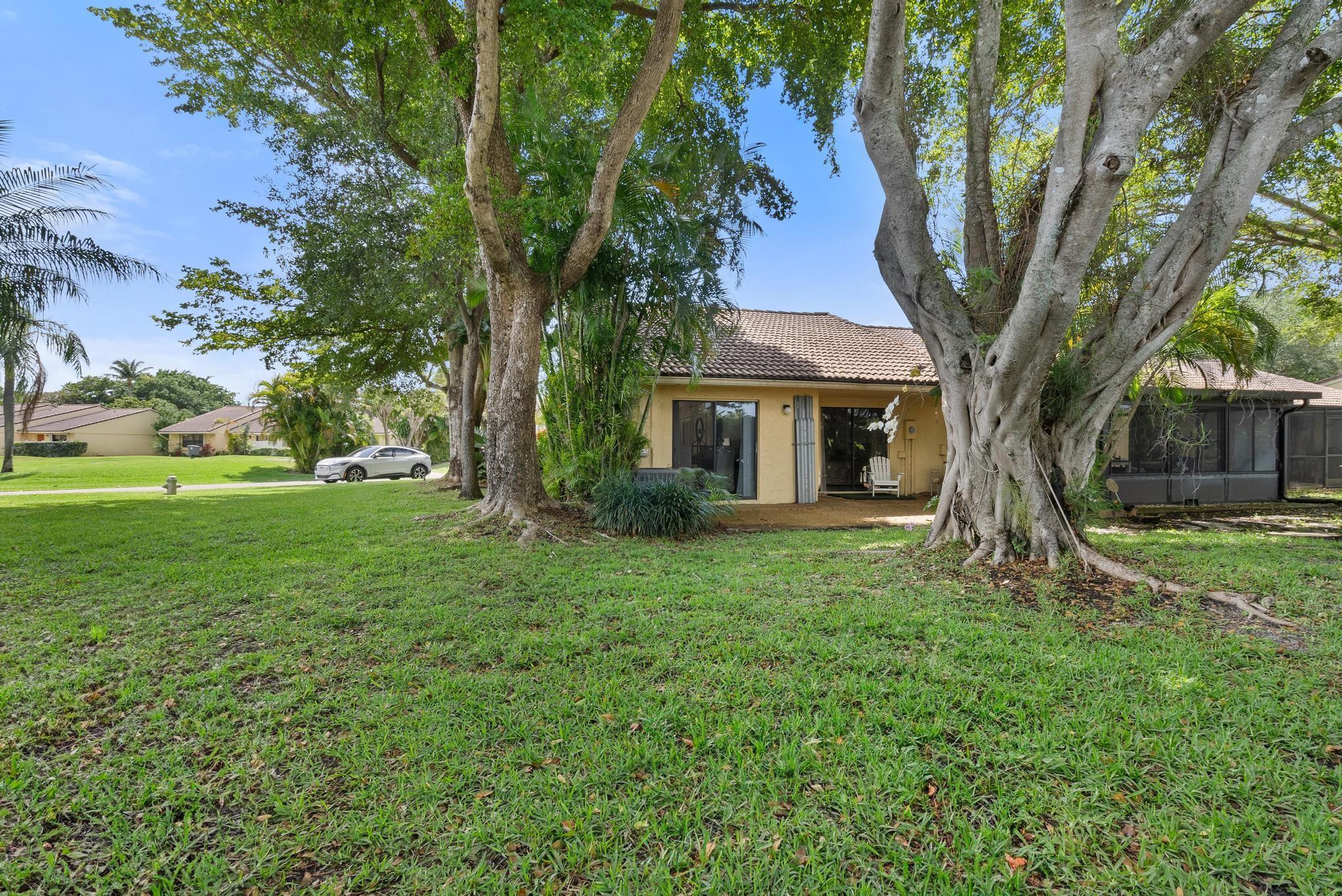 6785 Bridlewood Ct 6785
