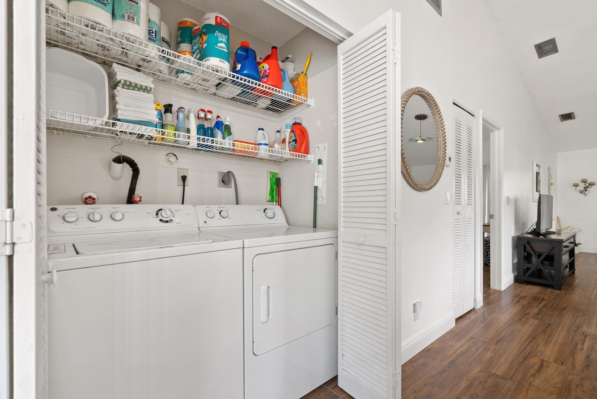 6785 Bridlewood Ct 6785