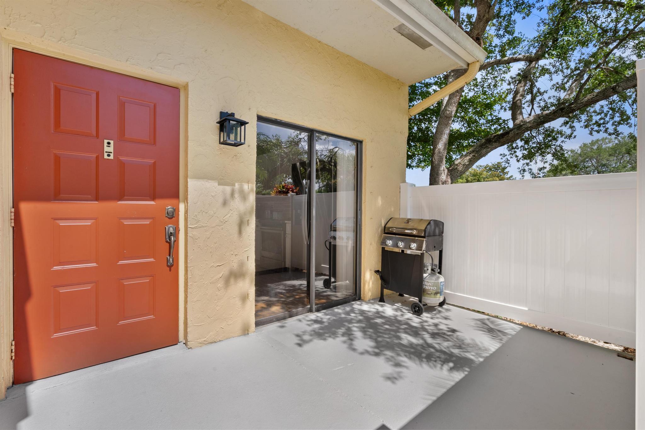 6785 Bridlewood Ct 6785